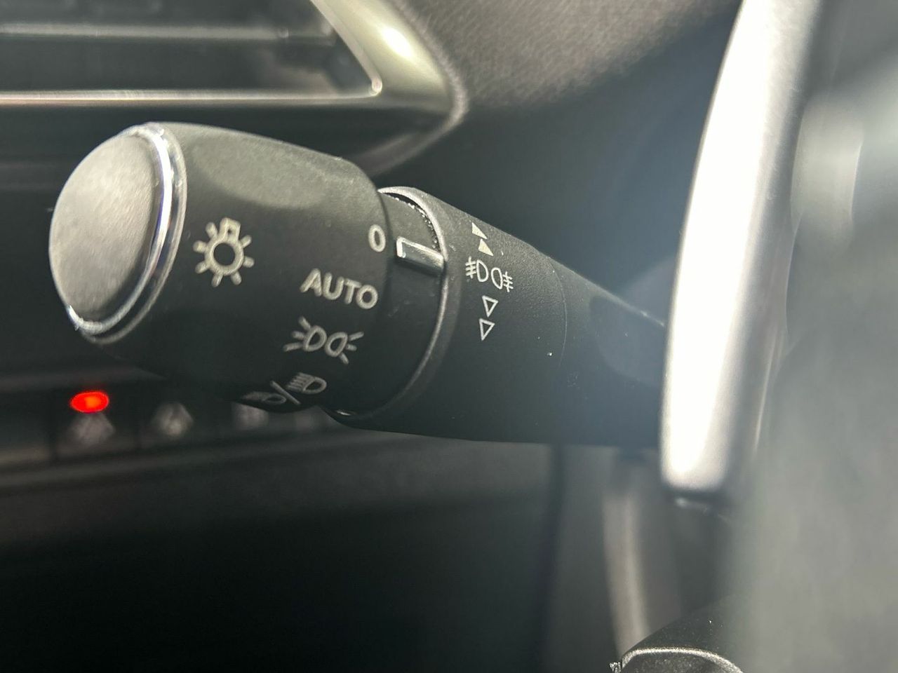 Peugeot 3008 Hybrid 300 GT e-EAT8 221 kW (300 CV) - foto 40