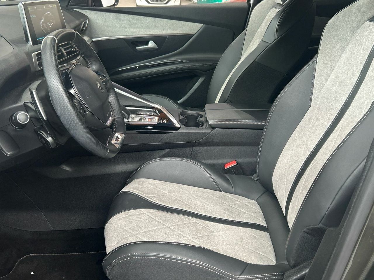 Peugeot 3008 Hybrid 300 GT e-EAT8 221 kW (300 CV) - foto 11