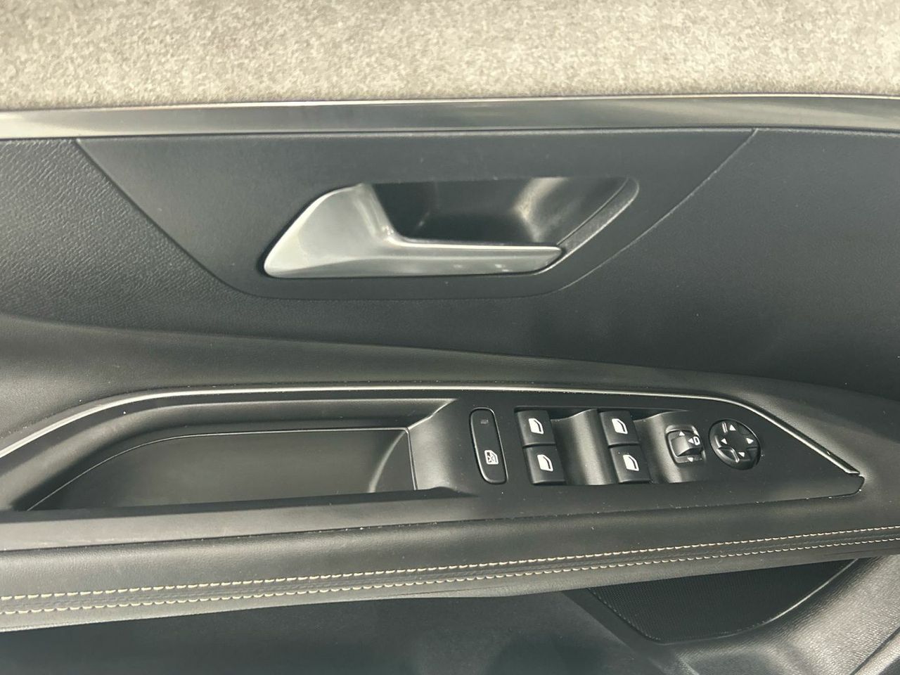 Peugeot 3008 Hybrid 300 GT e-EAT8 221 kW (300 CV) - foto 19