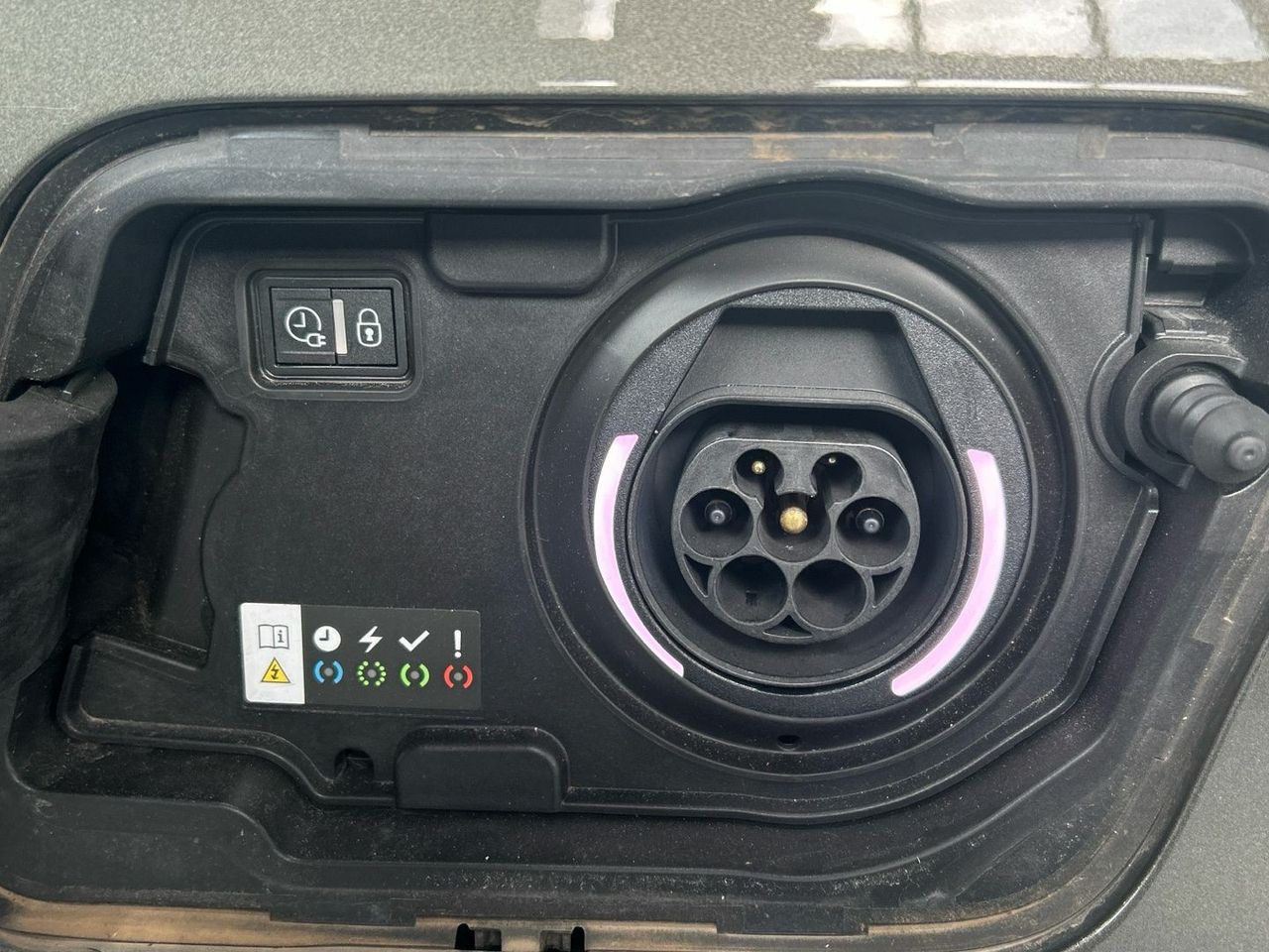 Peugeot 3008 Hybrid 300 GT e-EAT8 221 kW (300 CV) - foto 28