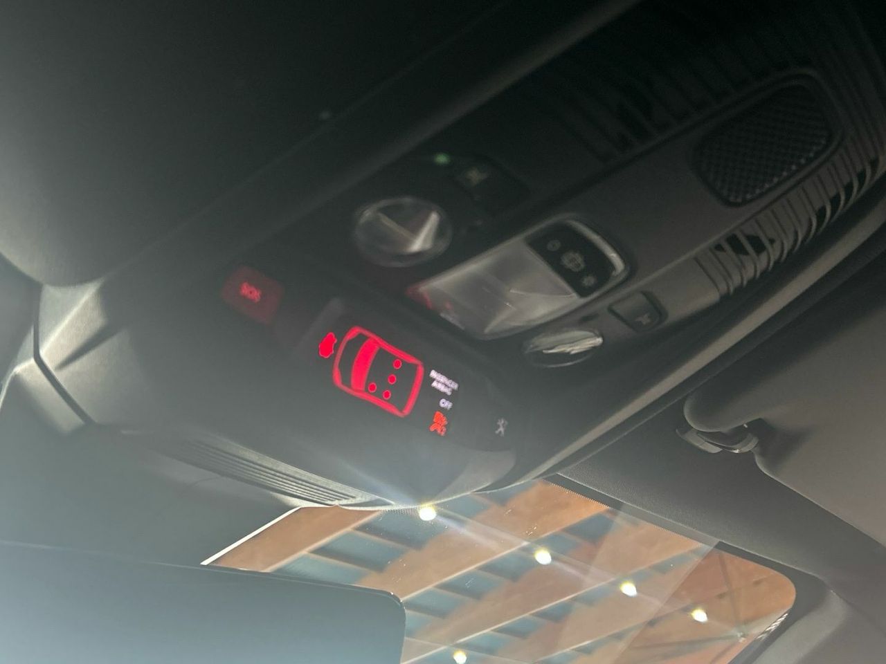 Peugeot 3008 GT Hybrid eDCS6 100 kW (136 CV) - foto 18