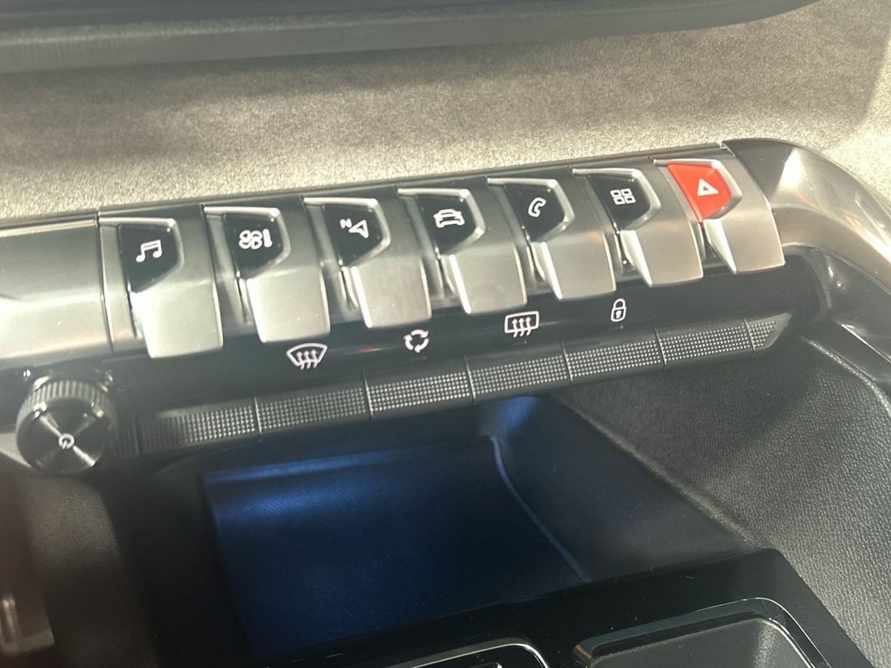 Peugeot 3008 GT Hybrid eDCS6 100 kW (136 CV) - foto 36