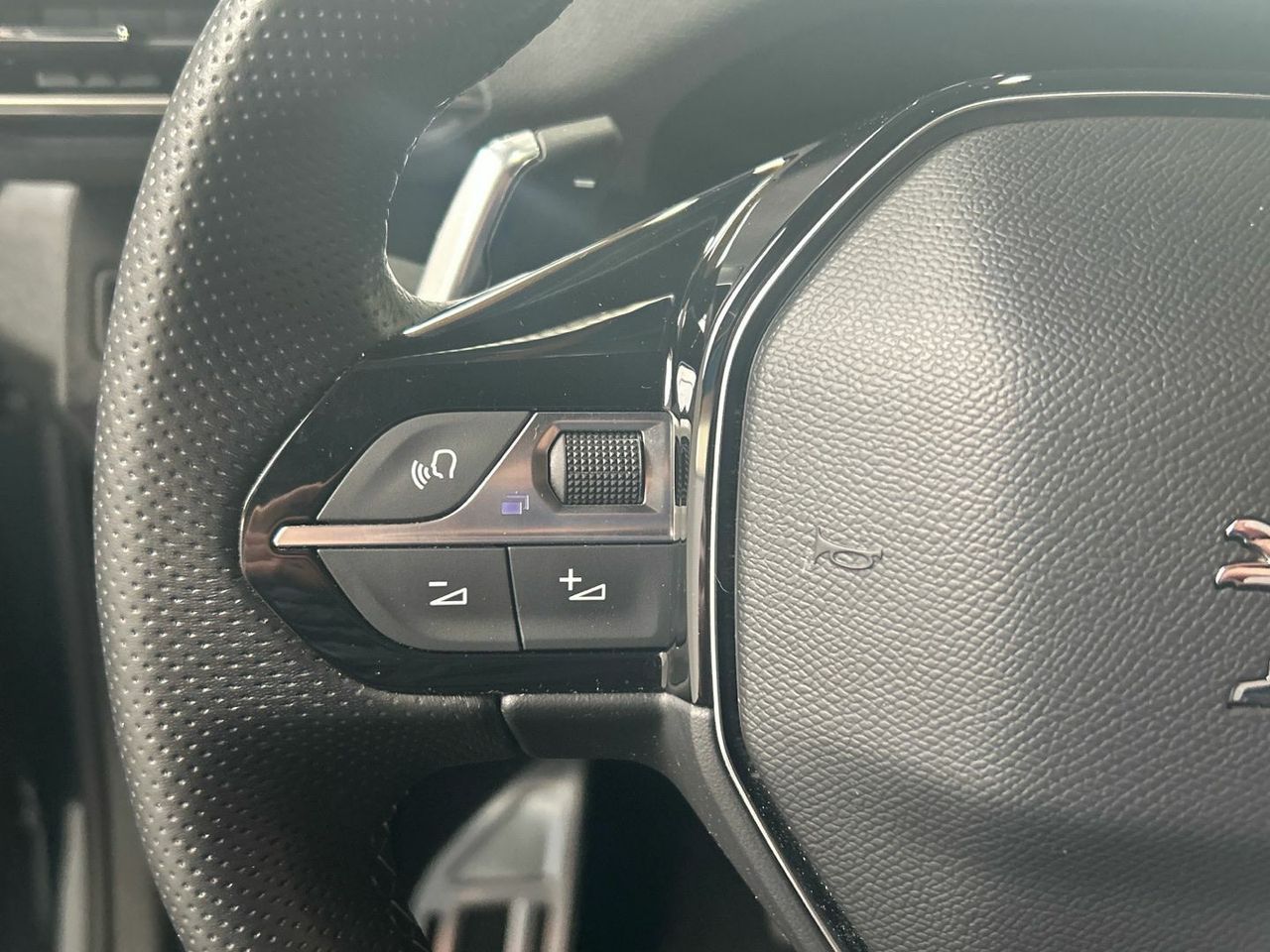 Peugeot 3008 GT Hybrid eDCS6 100 kW (136 CV) - foto 20