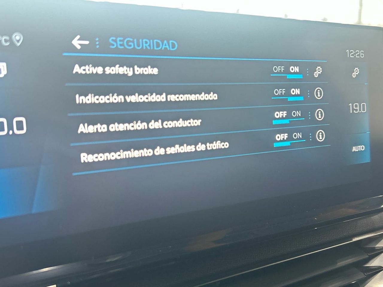 Peugeot 3008 GT Hybrid eDCS6 100 kW (136 CV) - foto 43