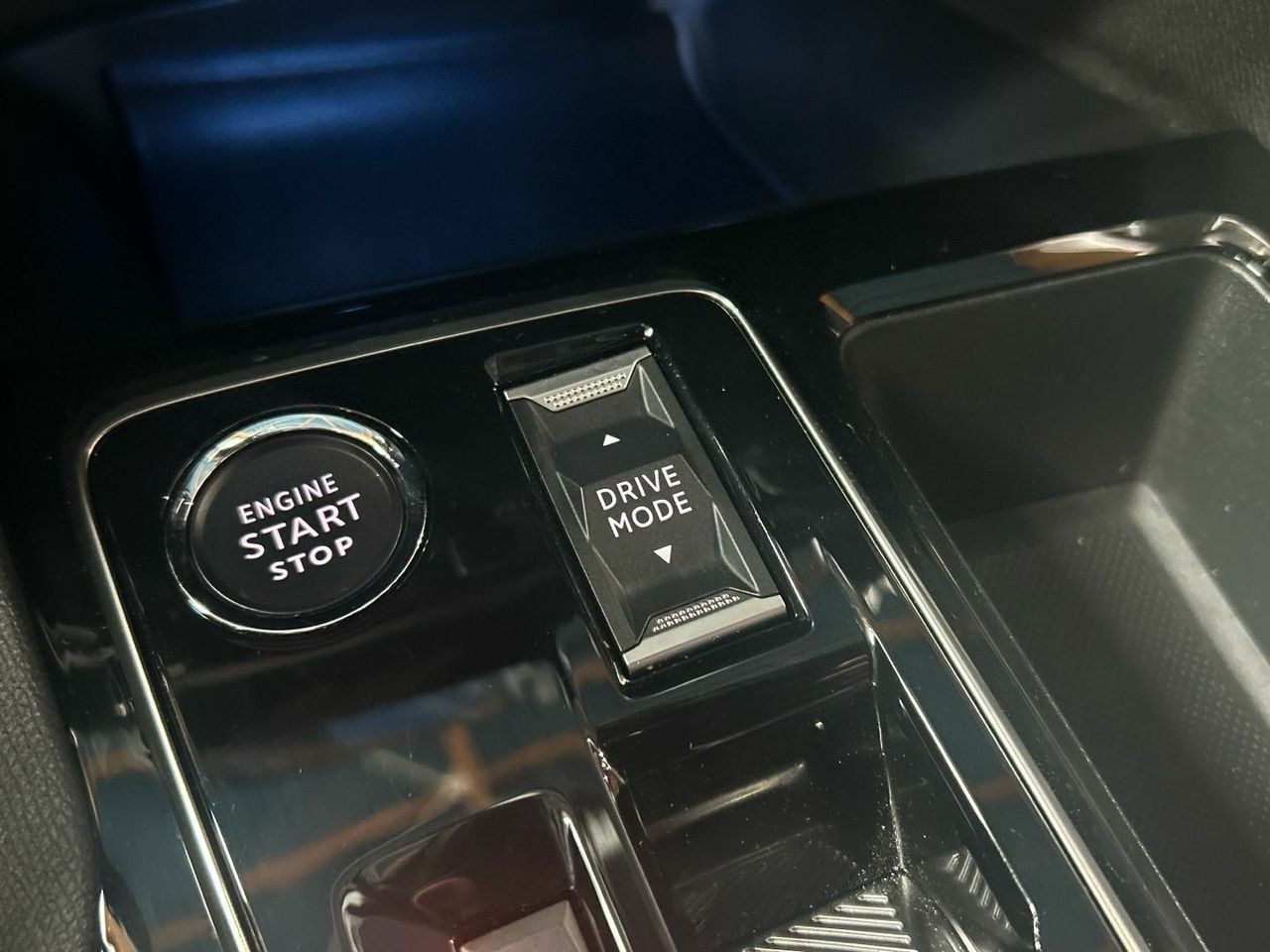 Peugeot 3008 GT Hybrid eDCS6 100 kW (136 CV) - foto 34