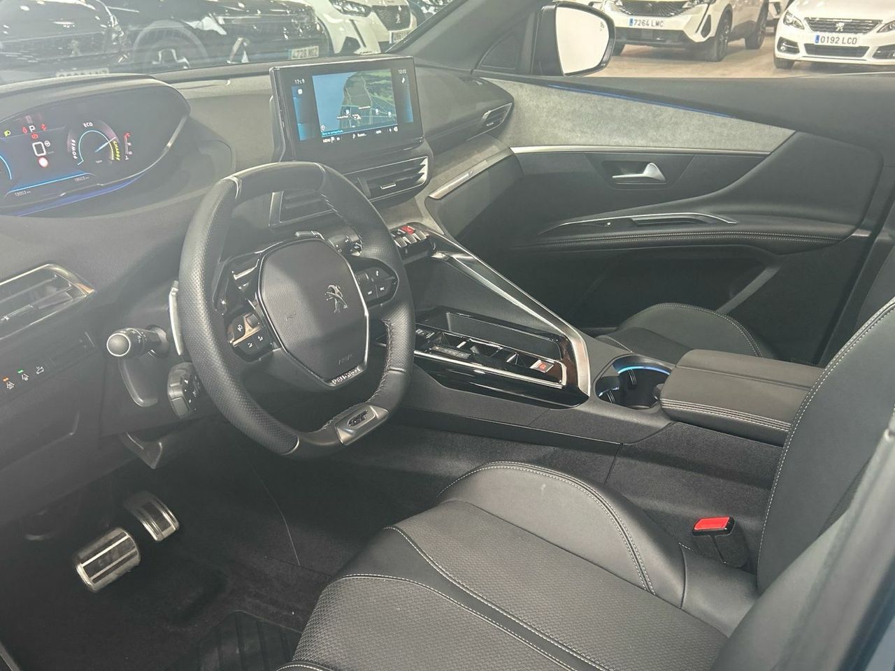 Peugeot 3008 GT Hybrid eDCS6 100 kW (136 CV) - foto 21