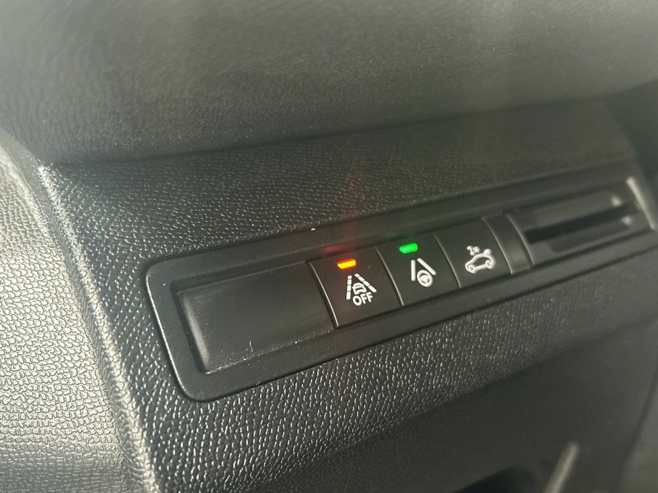 Peugeot 3008 GT Hybrid eDCS6 100 kW (136 CV) - foto 51