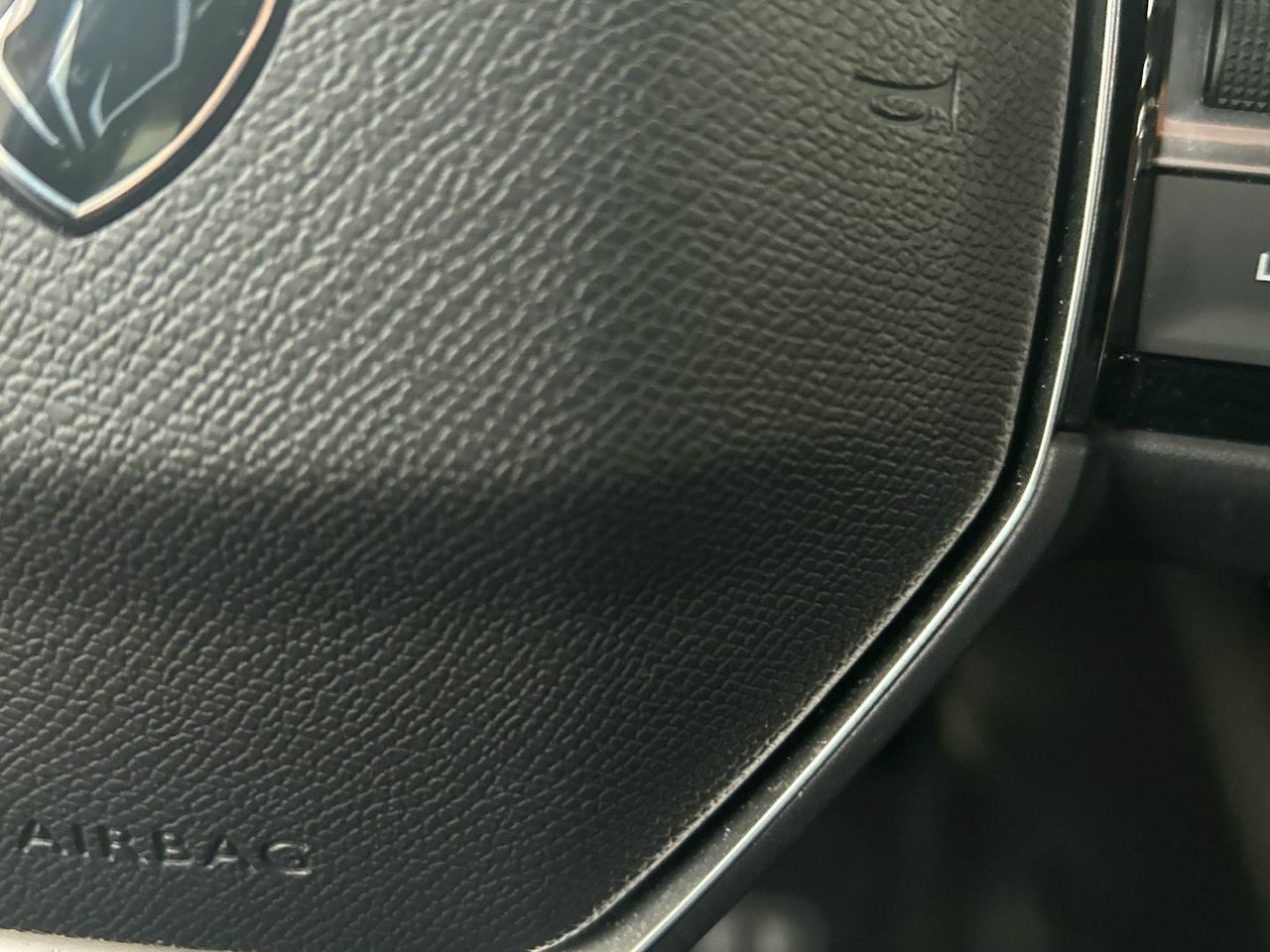 Peugeot 208 GT Hybrid eDCS6 100 kW (136 CV) - foto 30