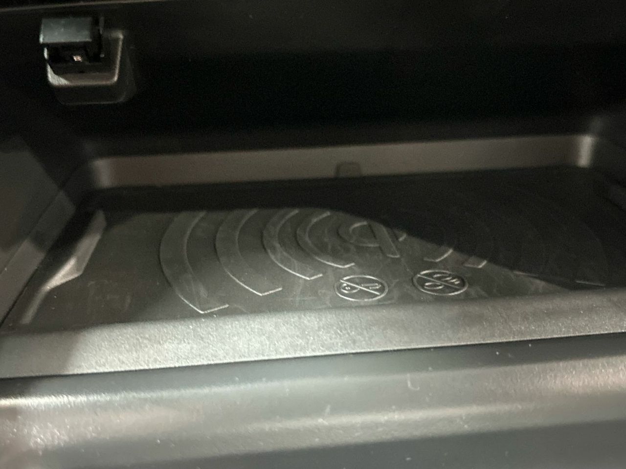 Peugeot 208 GT Hybrid eDCS6 100 kW (136 CV) - foto 36