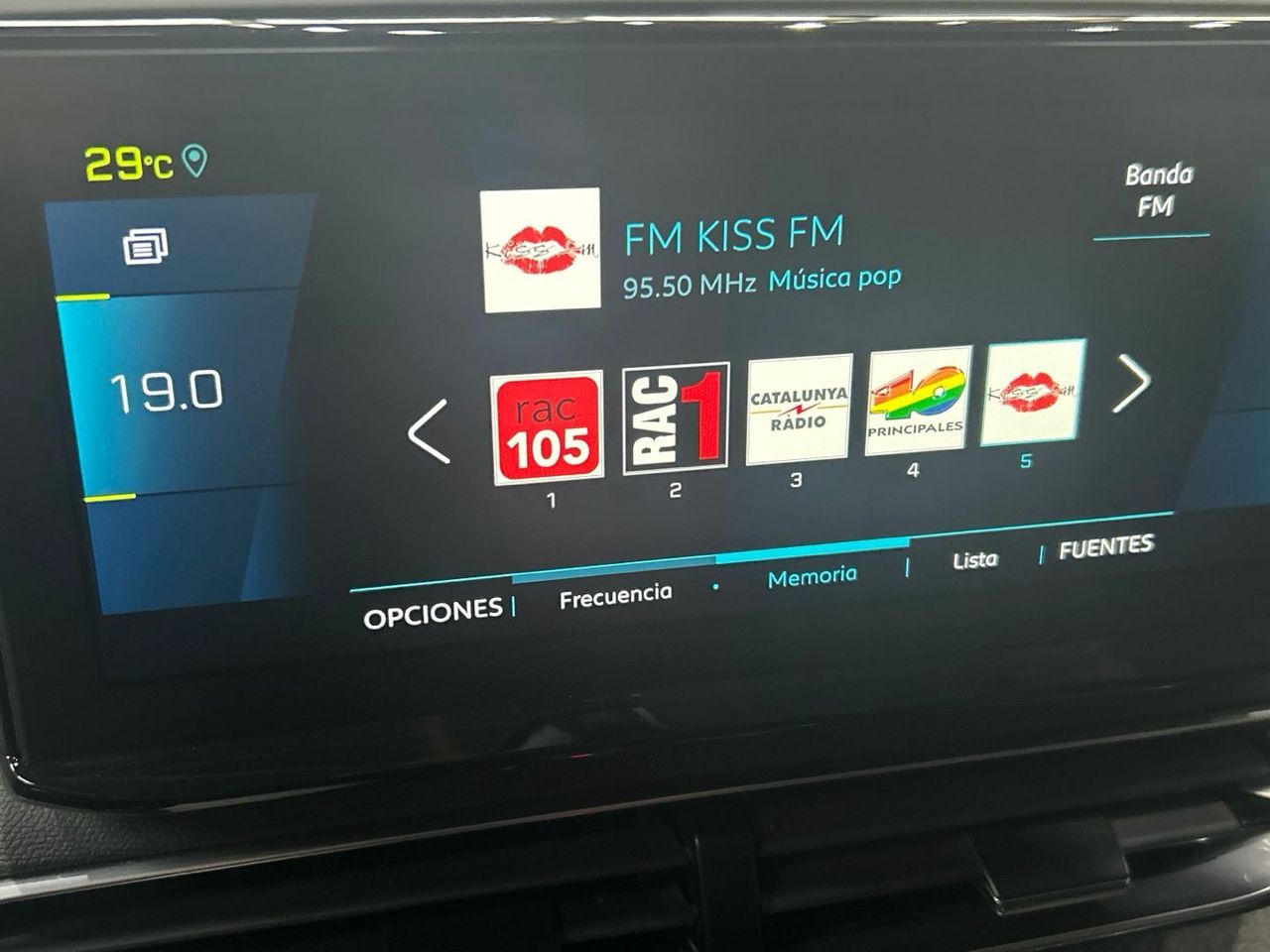 Peugeot 3008 Hybrid 225 Allure Pack e-EAT8 165 kW (225 CV) - foto 48