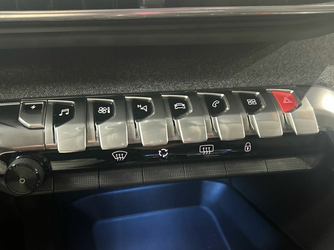 Peugeot 3008 Hybrid 225 Allure Pack e-EAT8 165 kW (225 CV) - foto 46