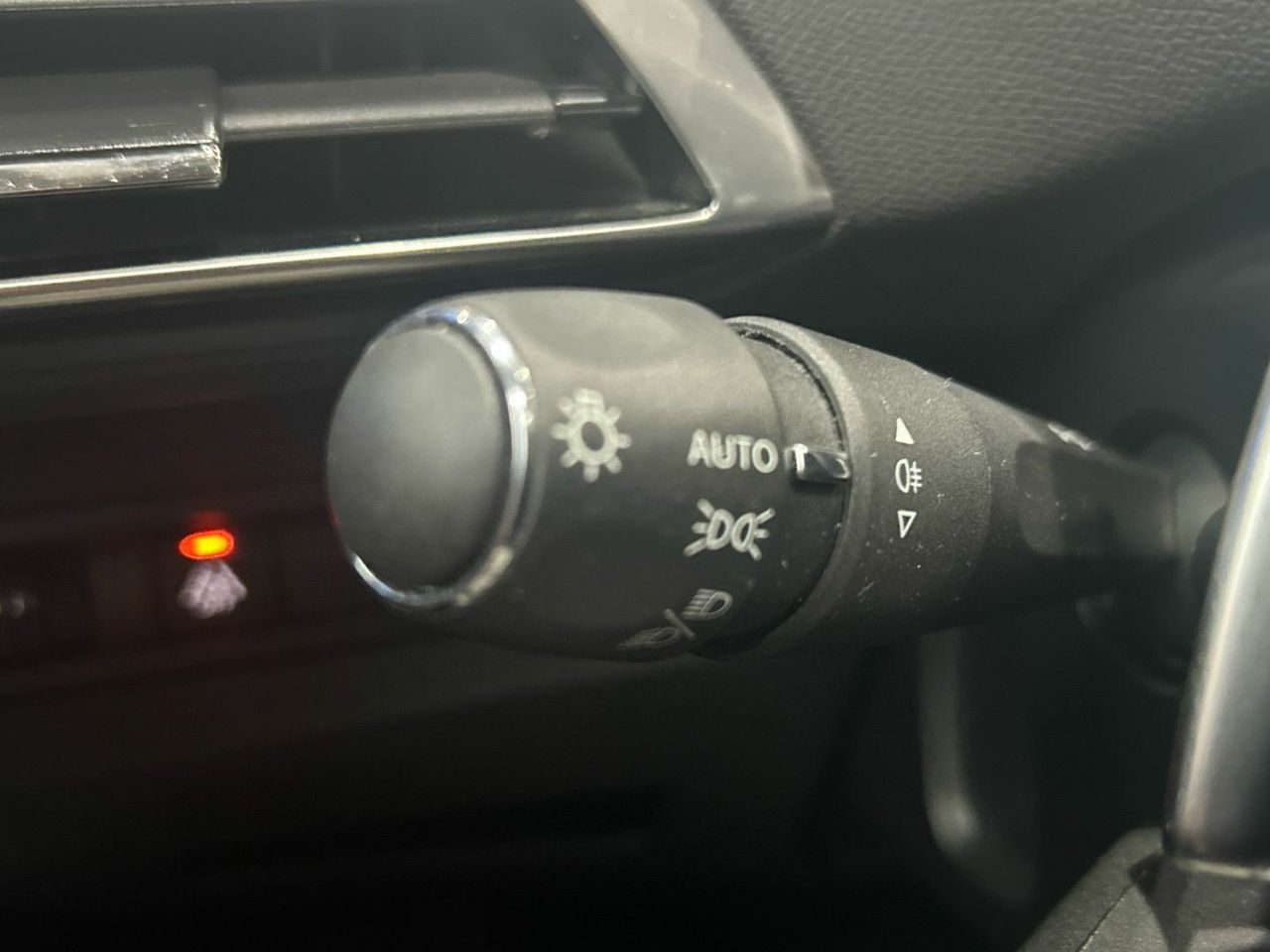 Peugeot 3008 Hybrid 225 Allure Pack e-EAT8 165 kW (225 CV) - foto 57