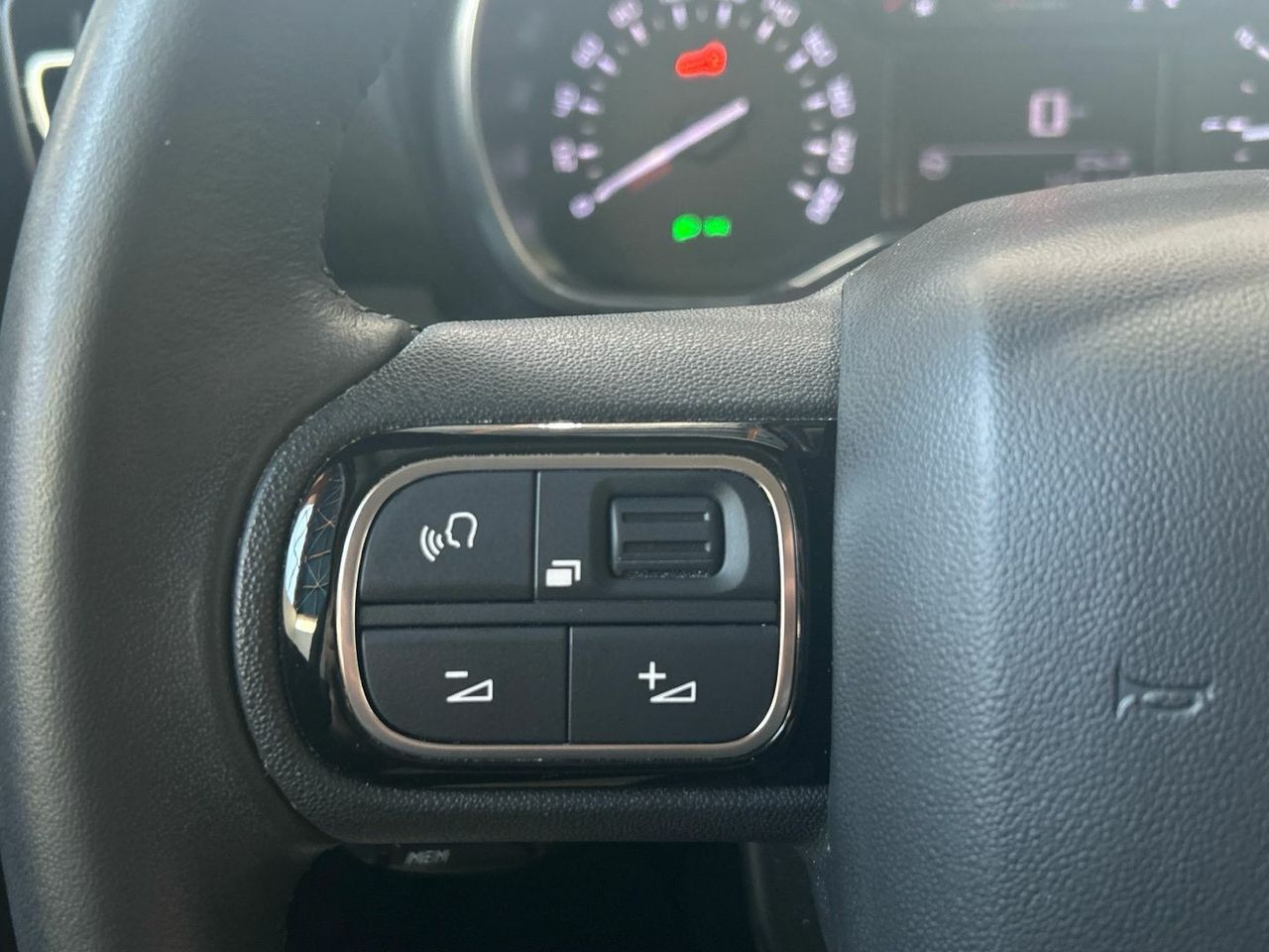 Citroën C3 Aircross BlueHDi 110 Shine Pack 81 kW (110 CV) - foto 35