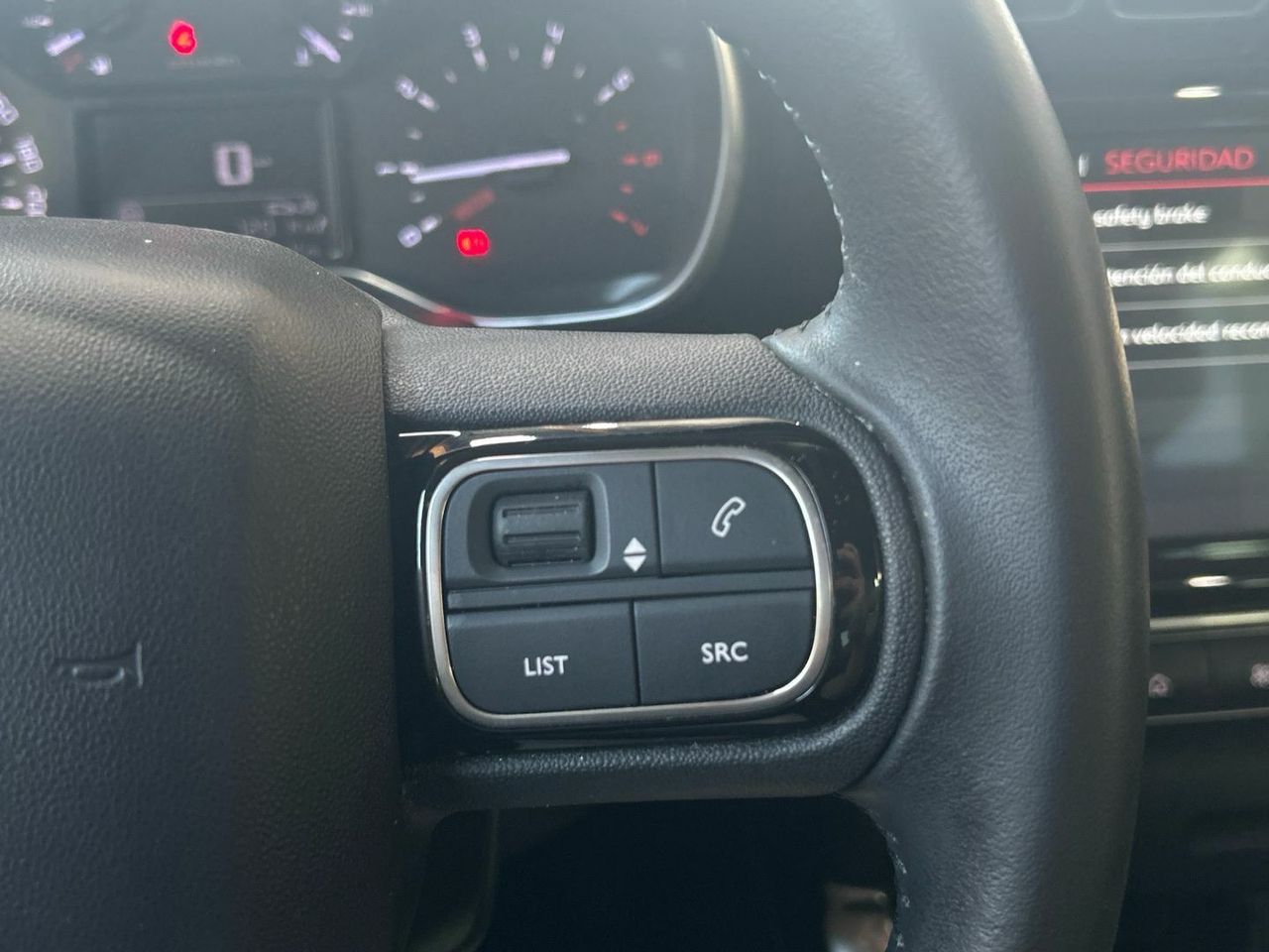 Citroën C3 Aircross BlueHDi 110 Shine Pack 81 kW (110 CV) - foto 34