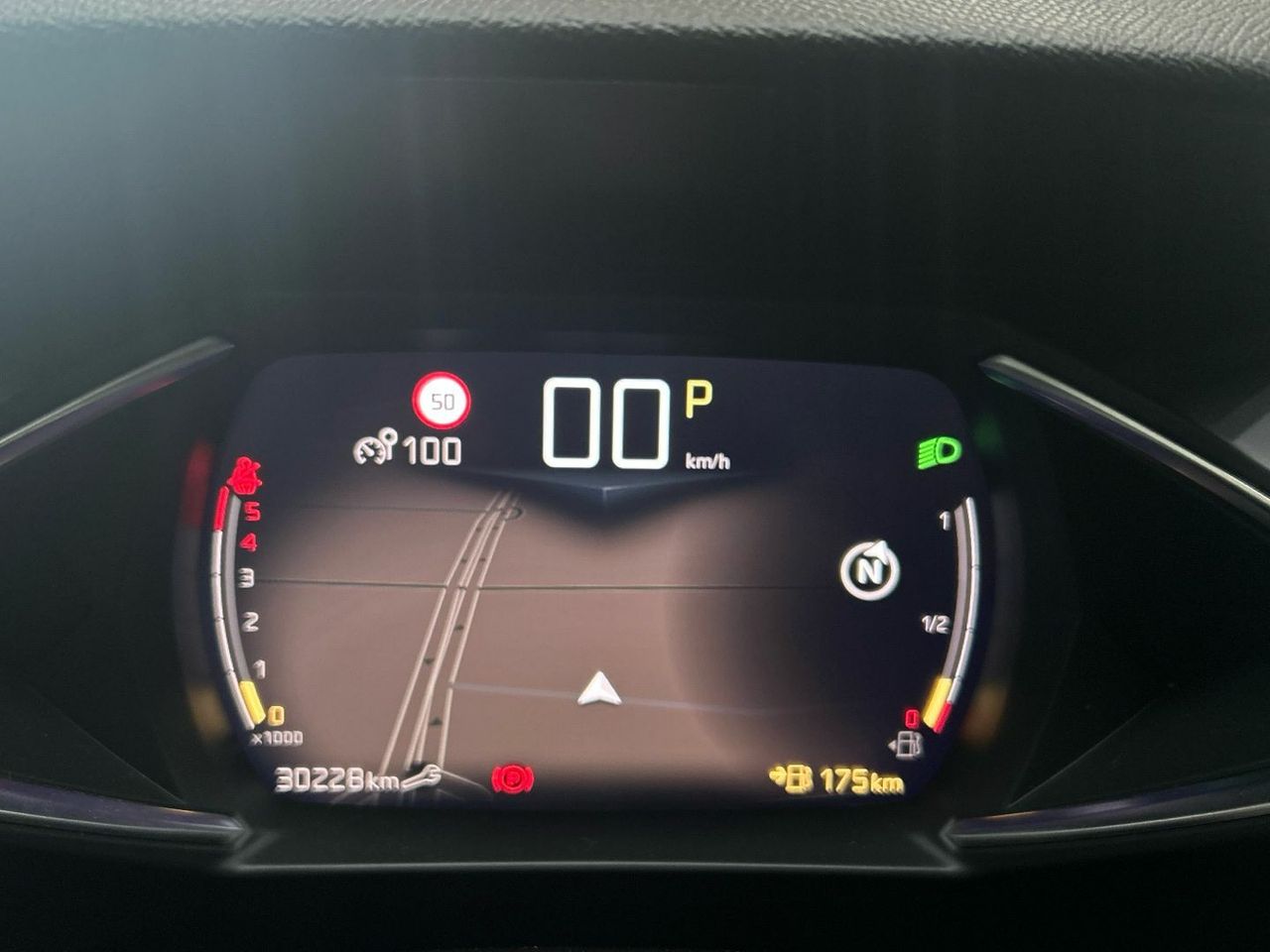 DS DS 3 BlueHDi 130 Performance Line Auto 96 kW (131 CV) - foto 10