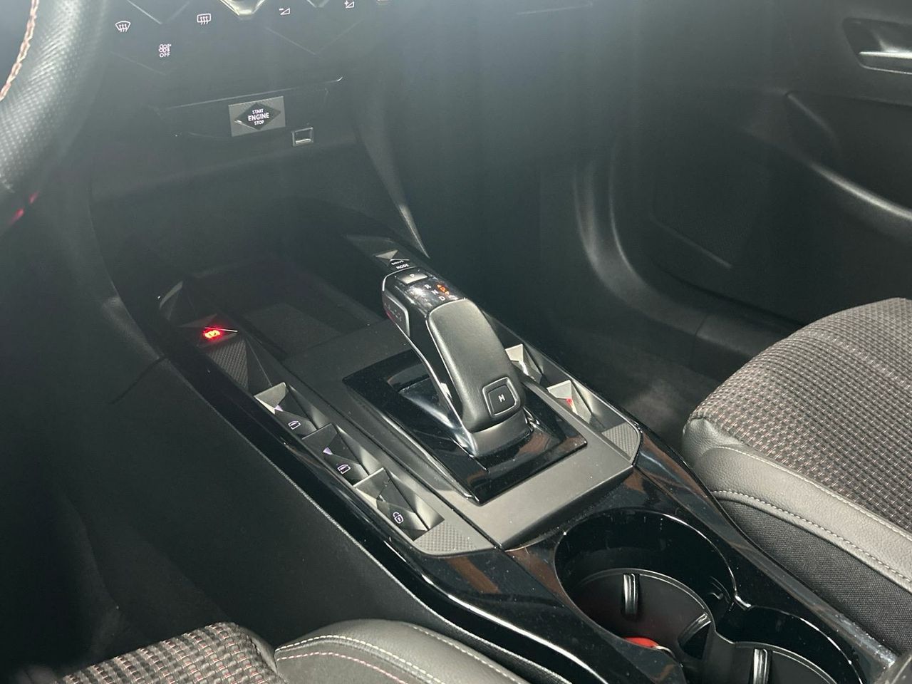 DS DS 3 BlueHDi 130 Performance Line Auto 96 kW (131 CV) - foto 14