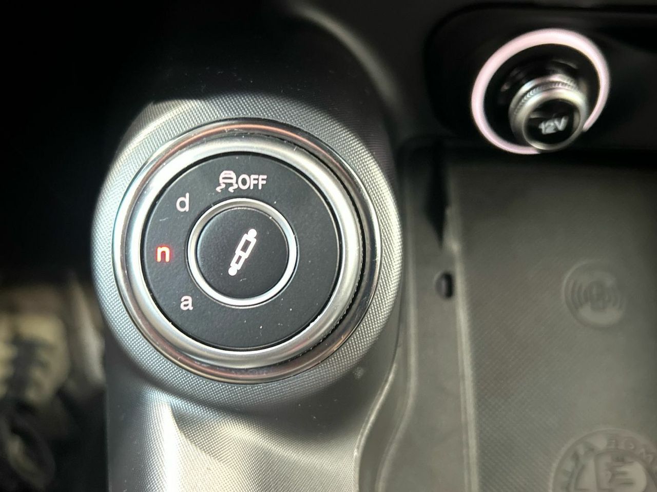 Alfa Romeo Tonale 1.3 Multi-air PHEV Veloce Q4 206 kW (280 C - foto 32