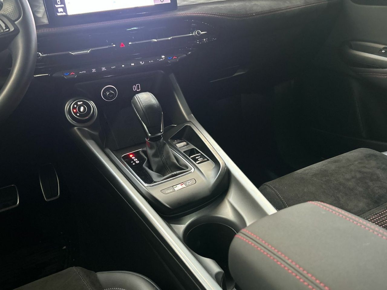 Alfa Romeo Tonale 1.3 Multi-air PHEV Veloce Q4 206 kW (280 C - foto 14