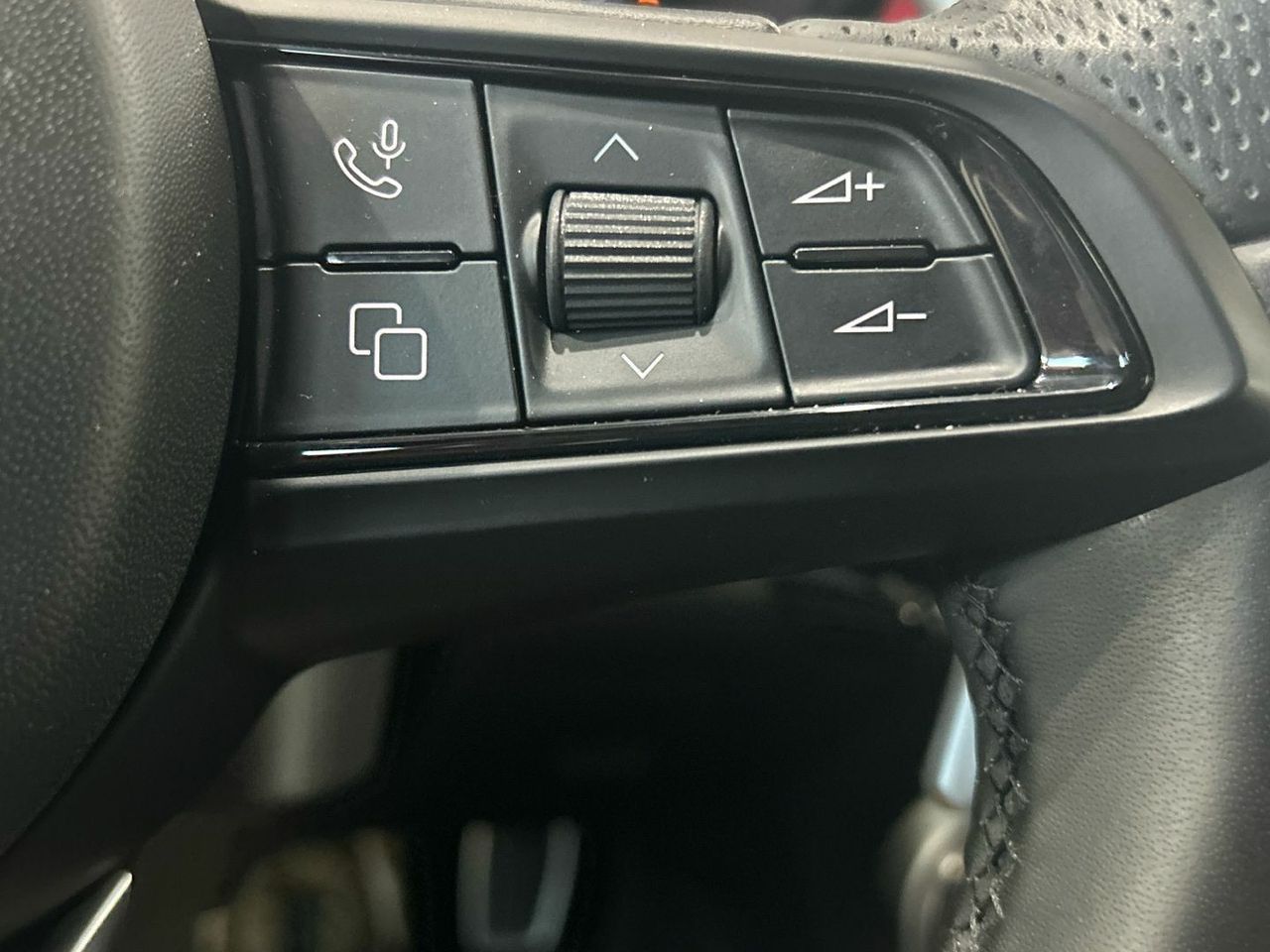 Alfa Romeo Tonale 1.3 Multi-air PHEV Veloce Q4 206 kW (280 C - foto 28