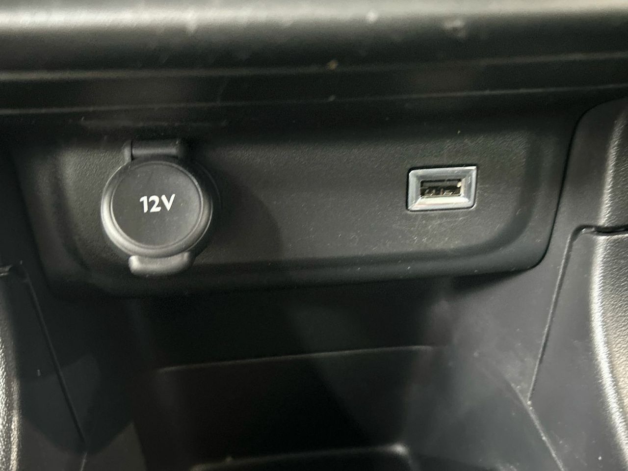 Citroën C3 PureTech 82 C-Series 61 kW (83 CV) - foto 30