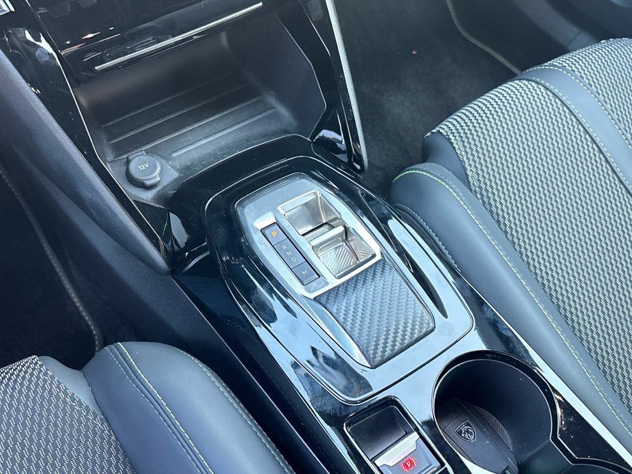 Peugeot 2008 PureTech 130 S&S GT EAT8 96 kW (130 CV) - foto 14