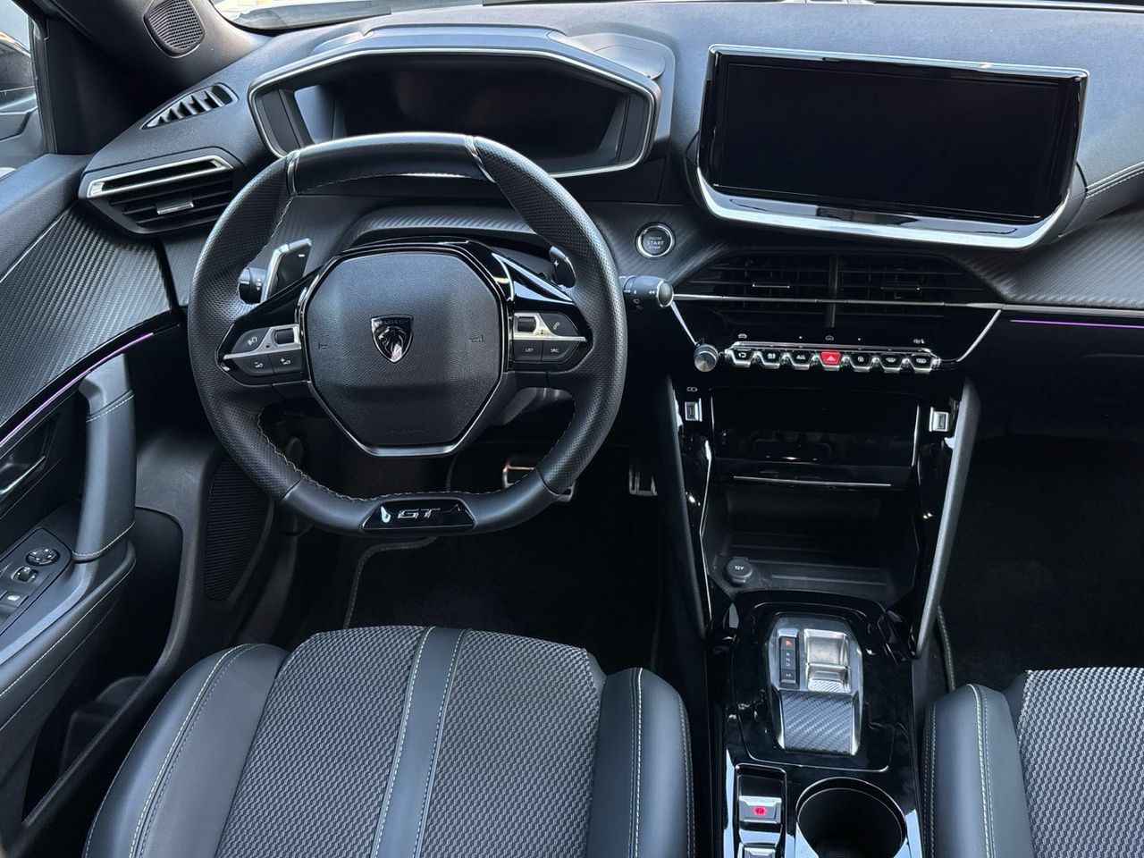 Peugeot 2008 PureTech 130 S&S GT EAT8 96 kW (130 CV) - foto 8