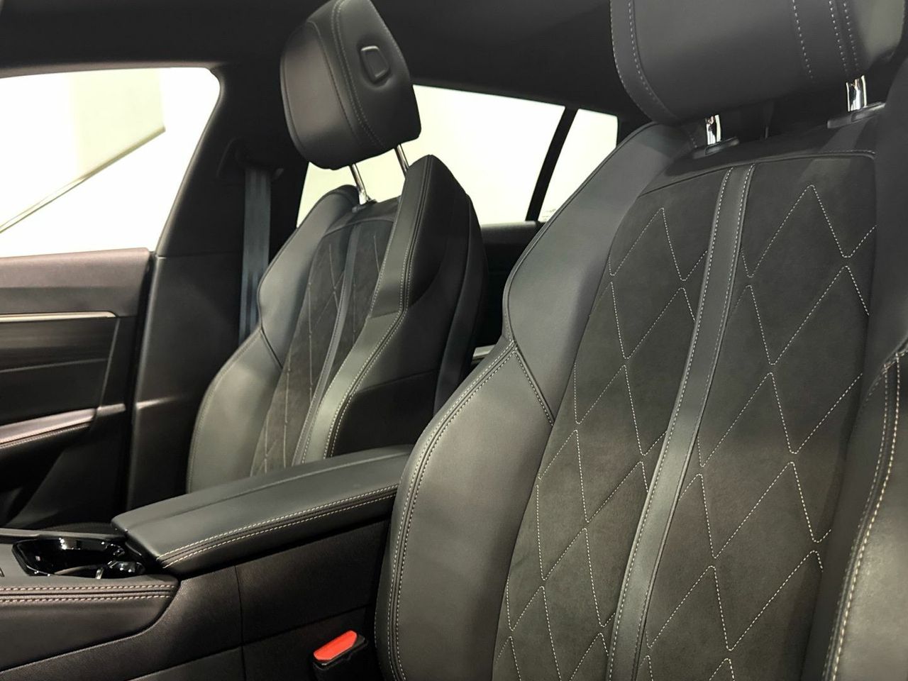 Peugeot 508 Hybrid 225 GT e-EAT8 165 kW (225 CV) - foto 34