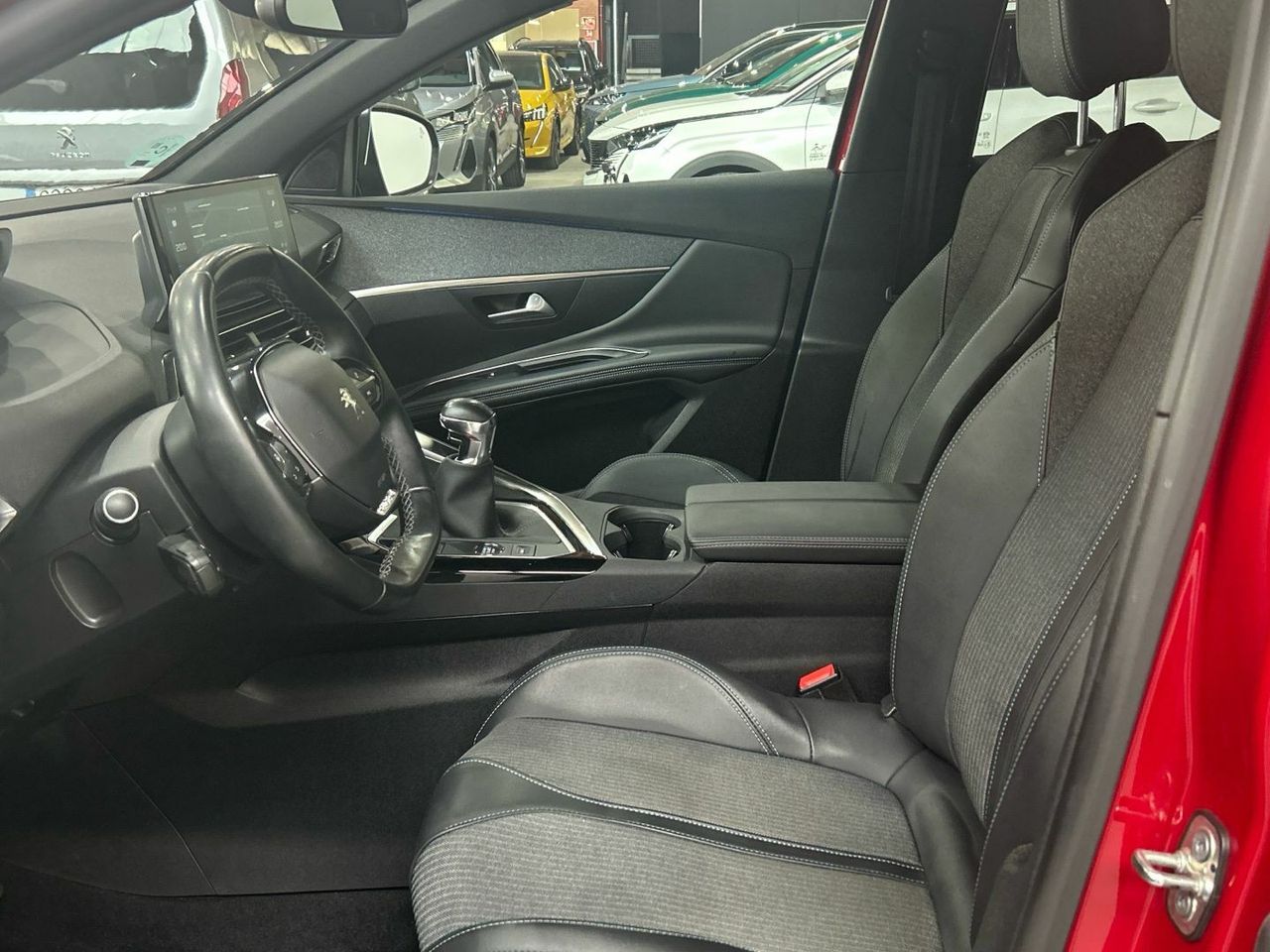 Peugeot 3008 PureTech 130 S&S Allure Pack 96 kW (130 CV) - foto 11