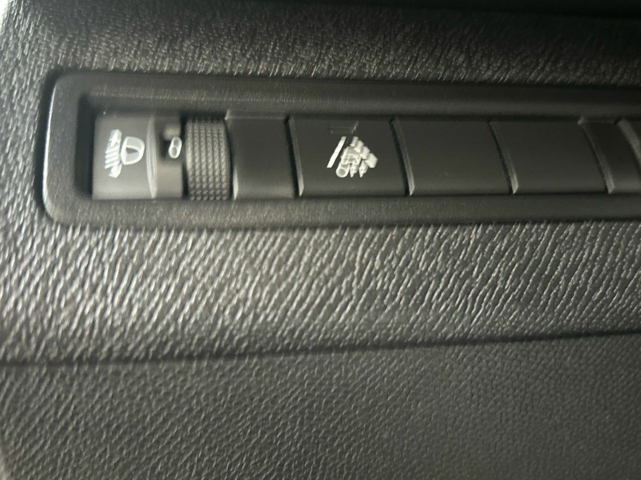 Peugeot 3008 PureTech 130 S&S Allure Pack 96 kW (130 CV) - foto 28