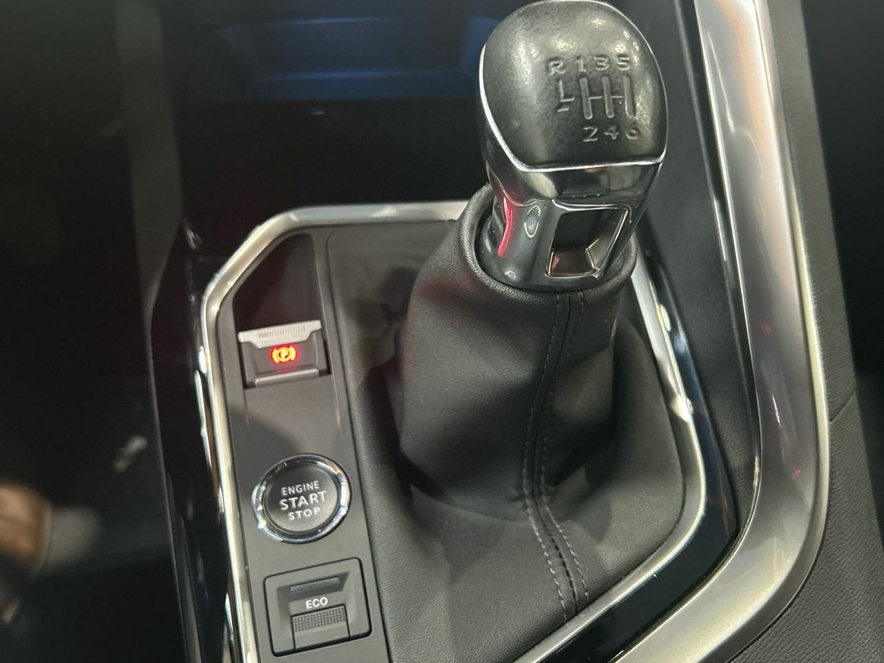 Peugeot 3008 PureTech 130 S&S Allure Pack 96 kW (130 CV) - foto 45