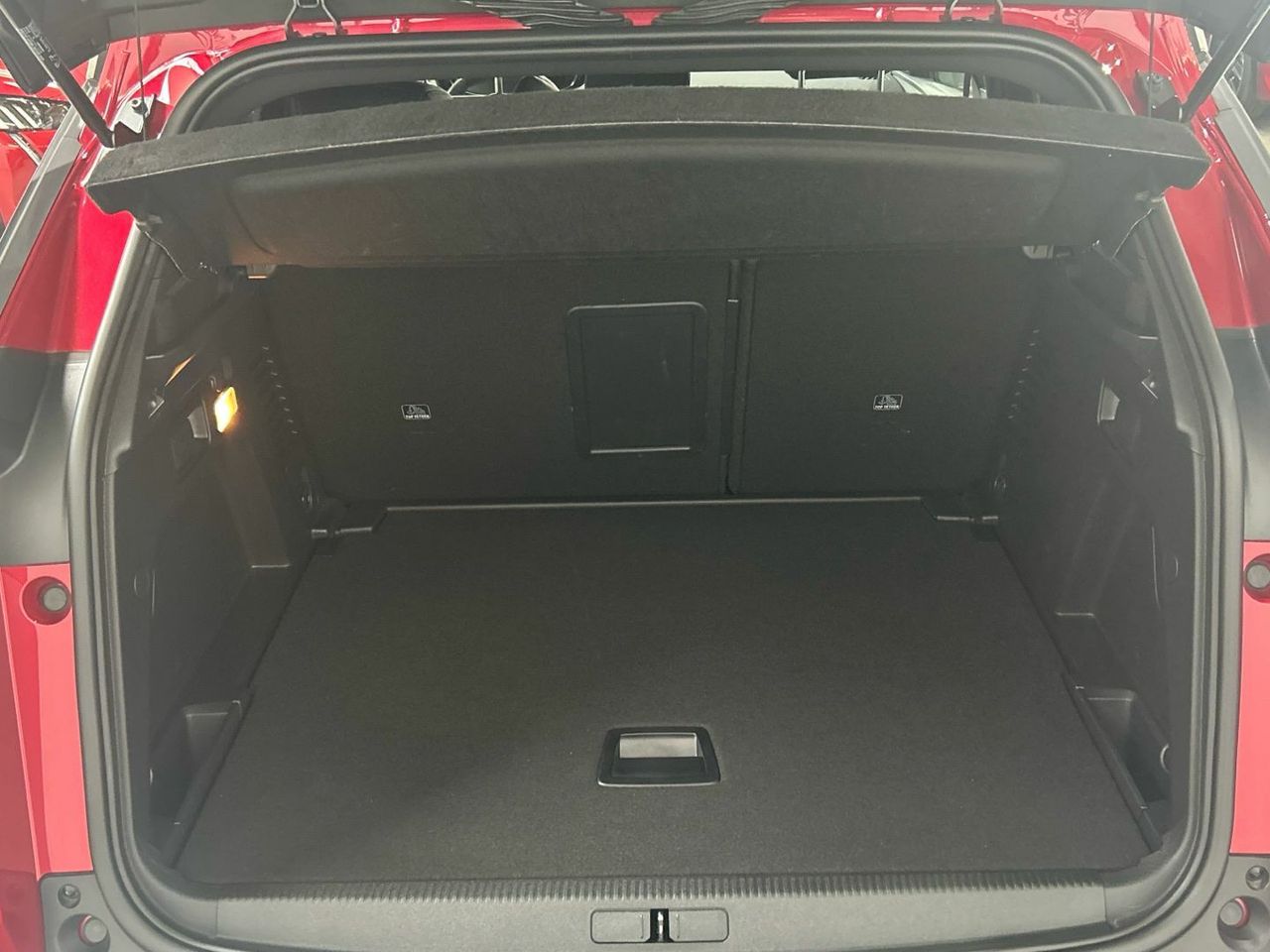 Peugeot 3008 PureTech 130 S&S Allure Pack 96 kW (130 CV) - foto 6