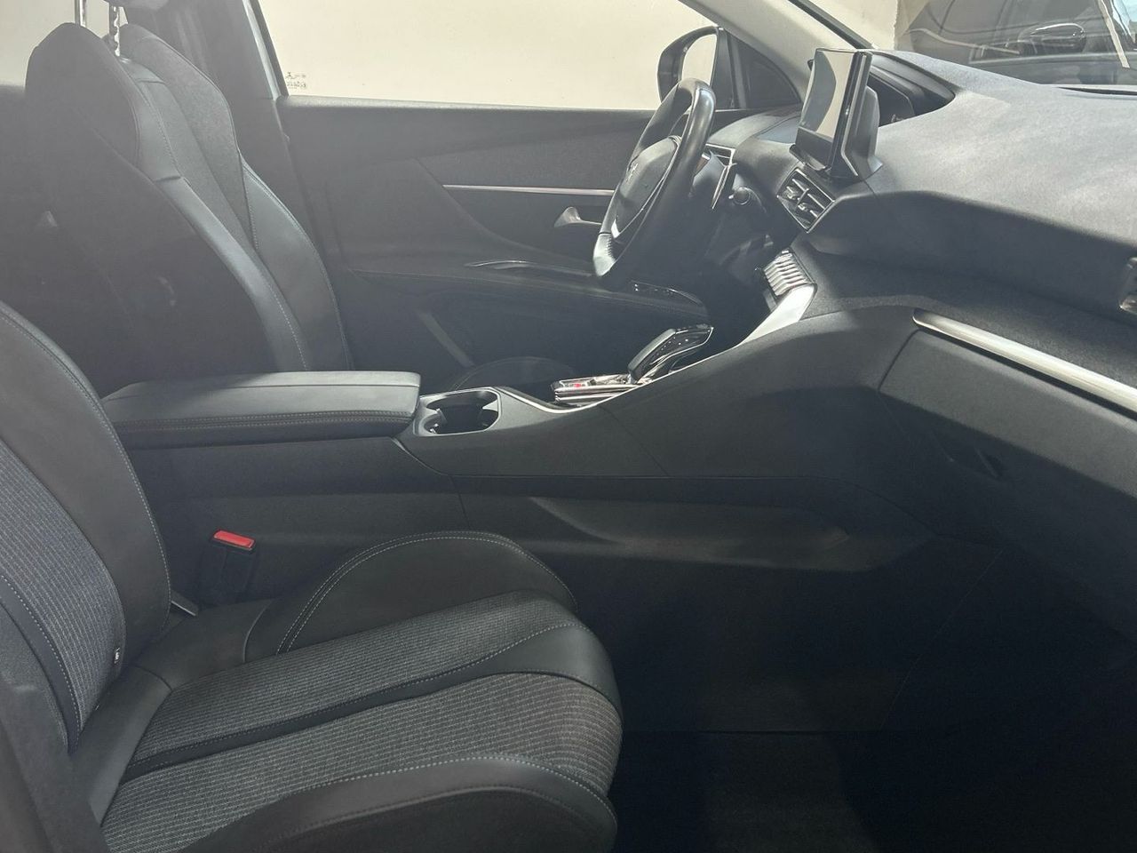 Peugeot 3008 Hybrid 225 Allure Pack e-EAT8 165 kW (225 CV) - foto 24