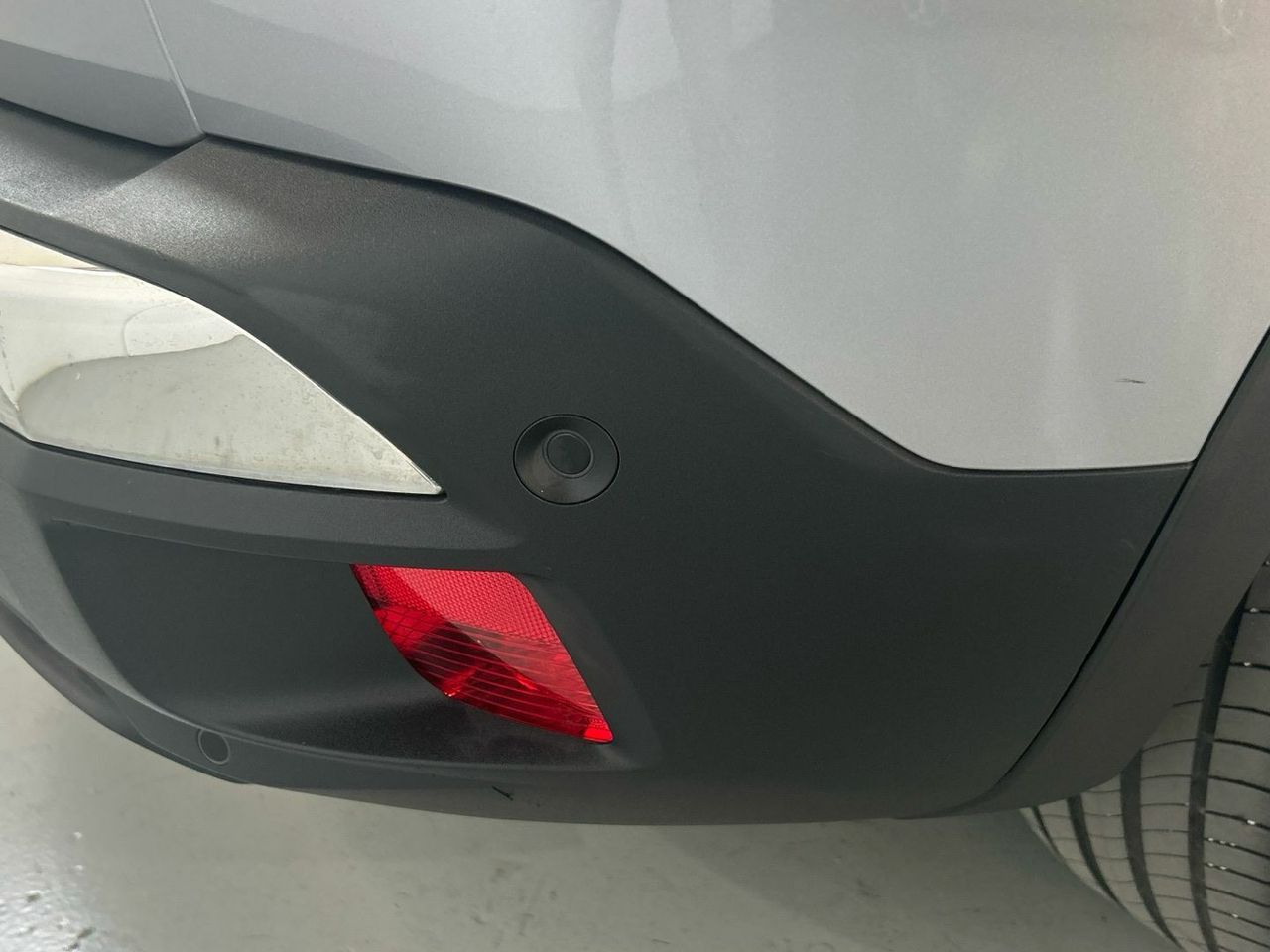 Peugeot 3008 Hybrid 225 Allure Pack e-EAT8 165 kW (225 CV) - foto 28