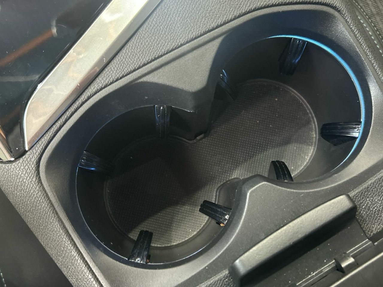 Peugeot 3008 Hybrid 225 Allure Pack e-EAT8 165 kW (225 CV) - foto 41