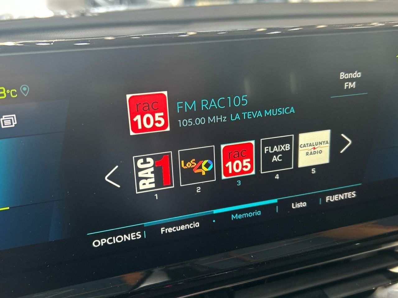 Peugeot 3008 Hybrid 225 Allure Pack e-EAT8 165 kW (225 CV) - foto 47