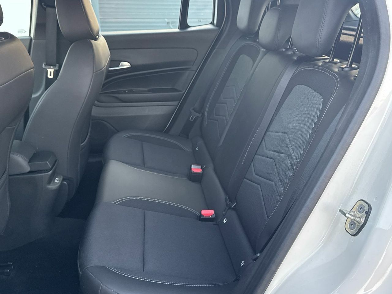 Jeep Avenger 1.2 G Altitude 74 kW (100 CV) - foto 12