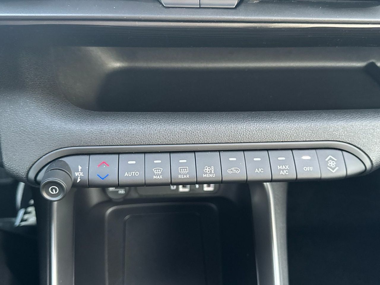 Jeep Avenger 1.2 G Altitude 74 kW (100 CV) - foto 28