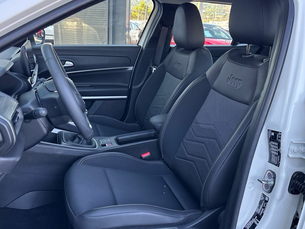 Jeep Avenger 1.2 G Altitude 74 kW (100 CV) - foto 11