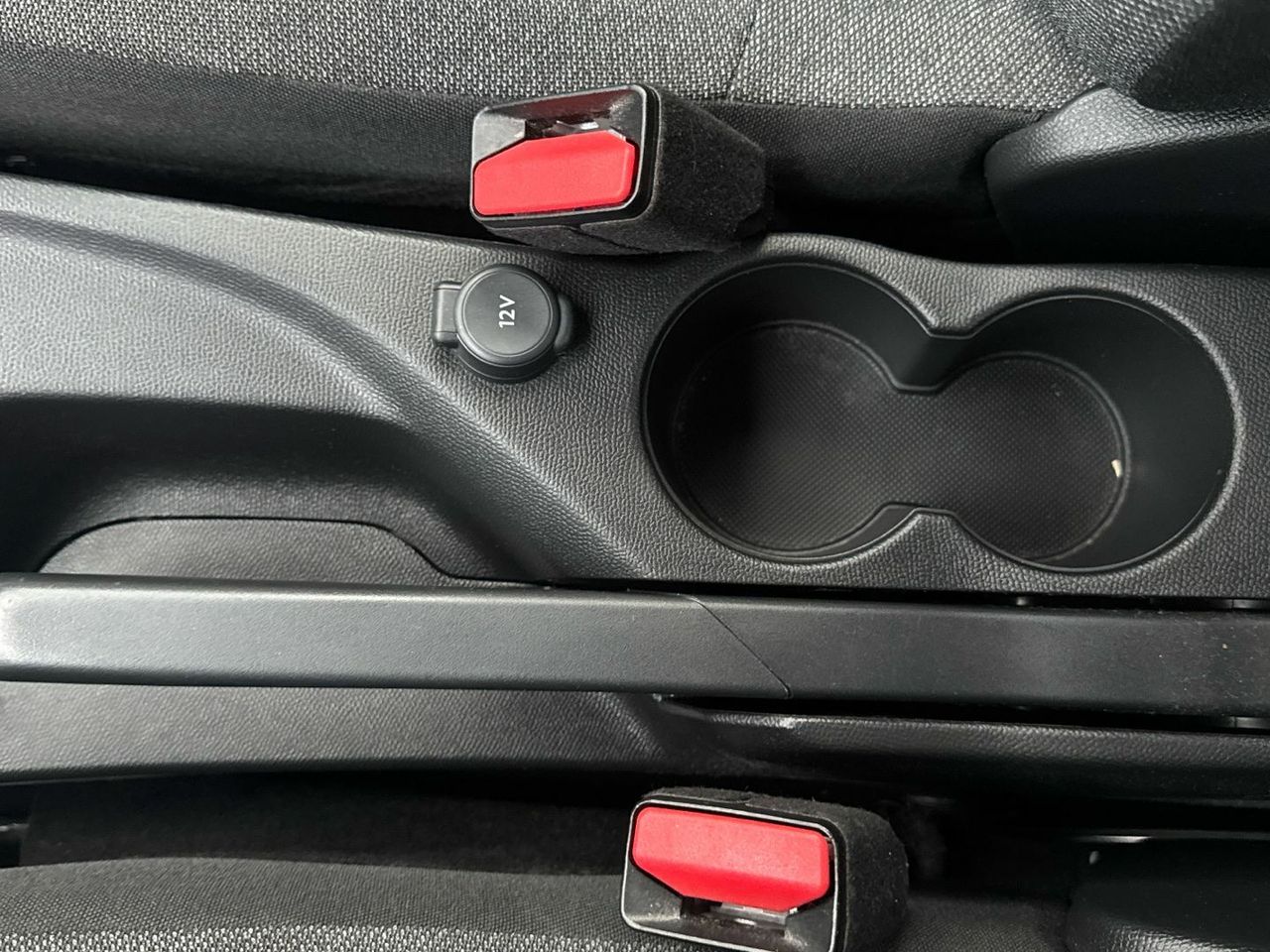 Peugeot 208 Active Hybrid eDCS6 75 kW (100 CV) - foto 29