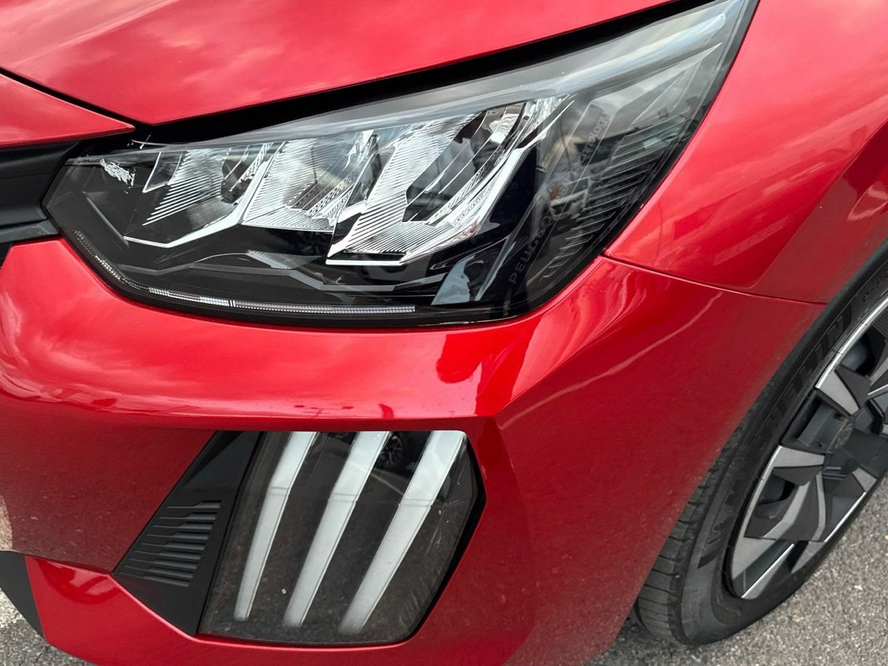 Peugeot 208 Active Hybrid eDCS6 75 kW (100 CV) - foto 16