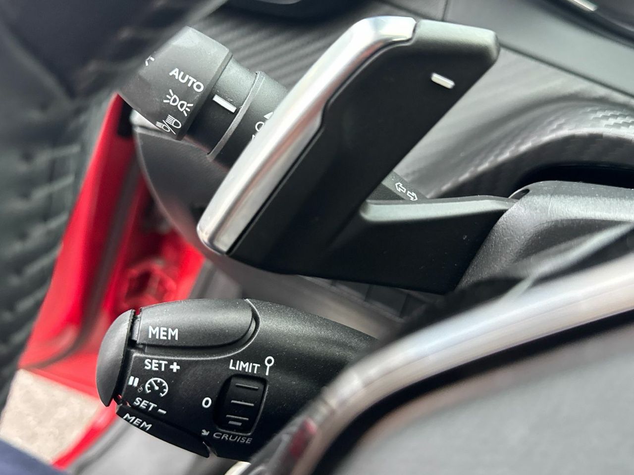 Peugeot 208 Active Hybrid eDCS6 75 kW (100 CV) - foto 31