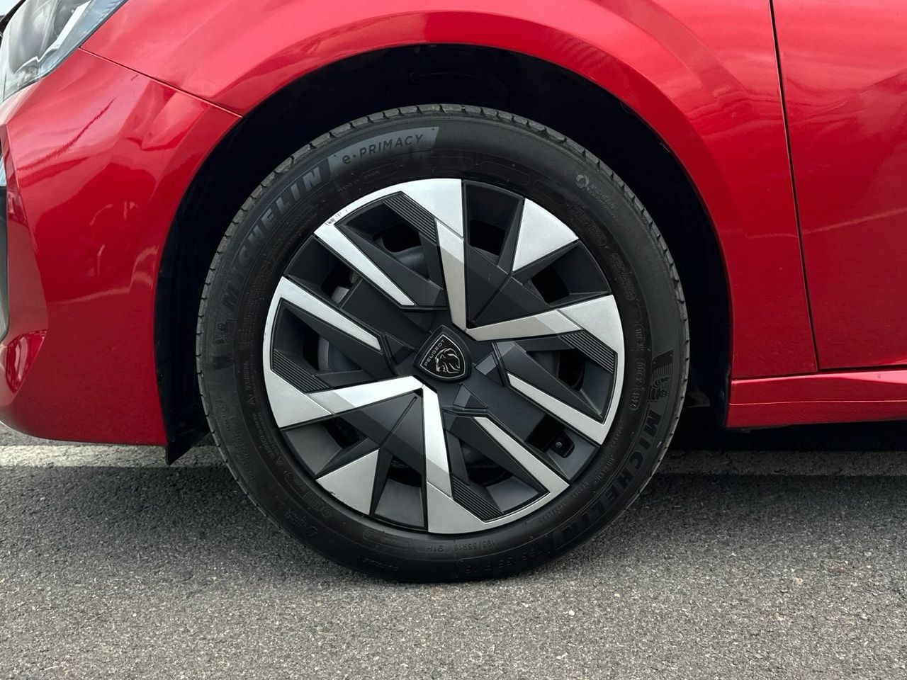 Peugeot 208 Active Hybrid eDCS6 75 kW (100 CV) - foto 13