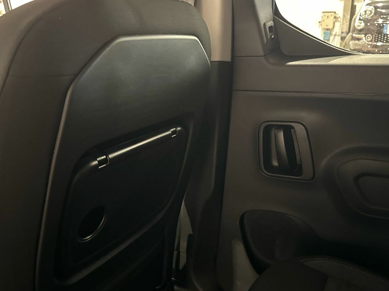 Peugeot Rifter BlueHDi 130 S&S GT Standard Auto 96 kW (130 C - foto 25