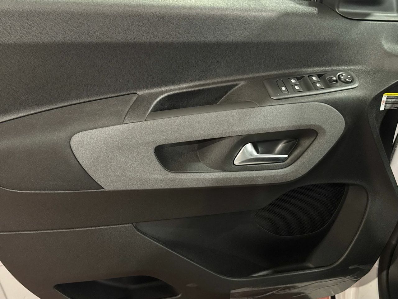 Peugeot Rifter BlueHDi 130 S&S GT Standard Auto 96 kW (130 C - foto 19