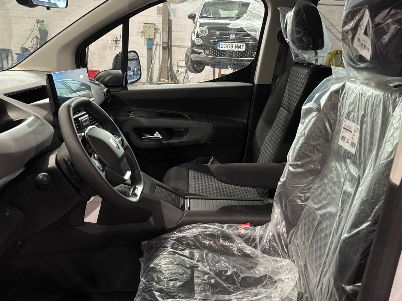 Peugeot Rifter BlueHDi 130 S&S GT Standard Auto 96 kW (130 C - foto 11