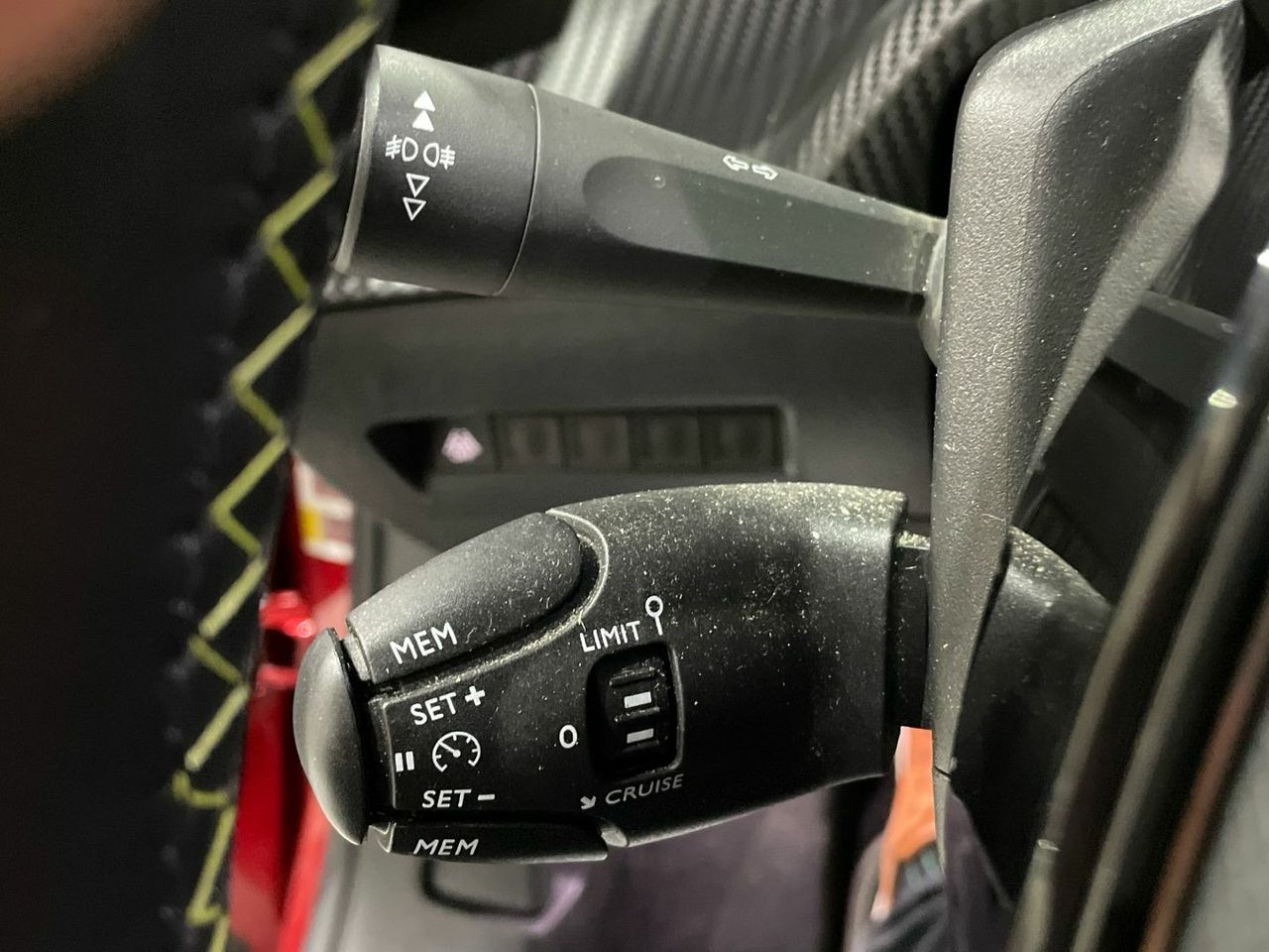 Peugeot 2008 PureTech 130 S&S GT Line 96 kW (130 CV) - foto 37