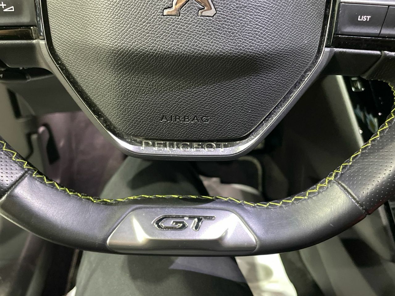 Peugeot 2008 PureTech 130 S&S GT Line 96 kW (130 CV) - foto 36