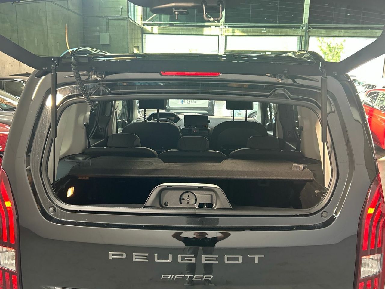 Peugeot Rifter BlueHDi 130 S&S GT Standard Auto 96 kW (130 C - foto 24