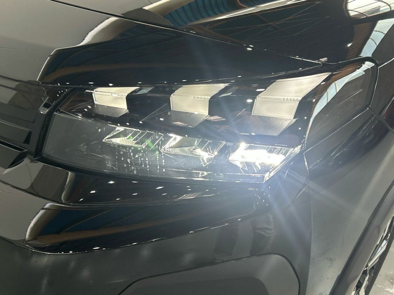 Peugeot Rifter BlueHDi 130 S&S GT Standard Auto 96 kW (130 C - foto 16