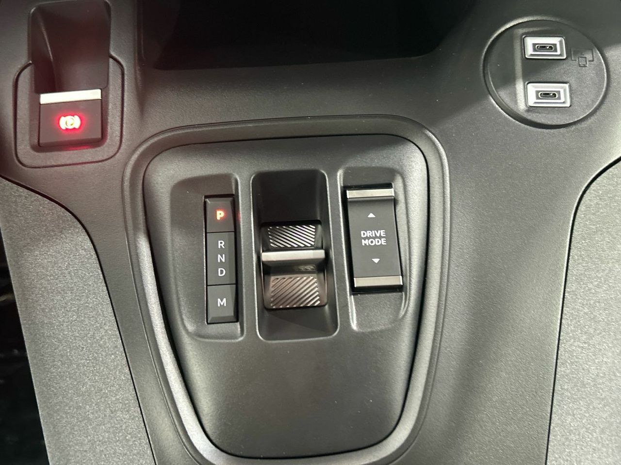 Peugeot Rifter BlueHDi 130 S&S GT Standard Auto 96 kW (130 C - foto 28